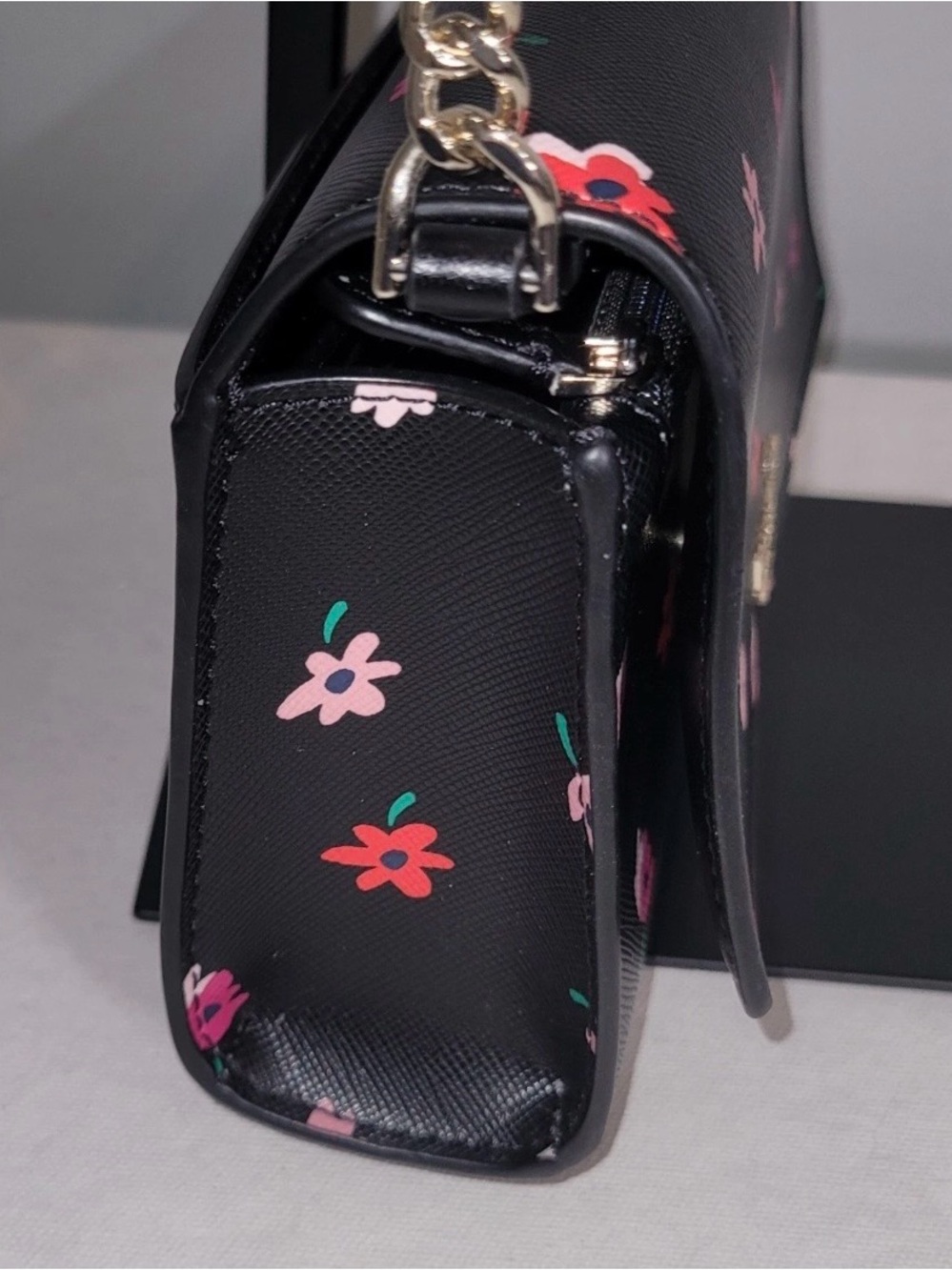 Kate Spade Staci Ditsy Buds Crossbody Bag Built-In Wallet Black Floral WLR00607 - Picture 5 of 16